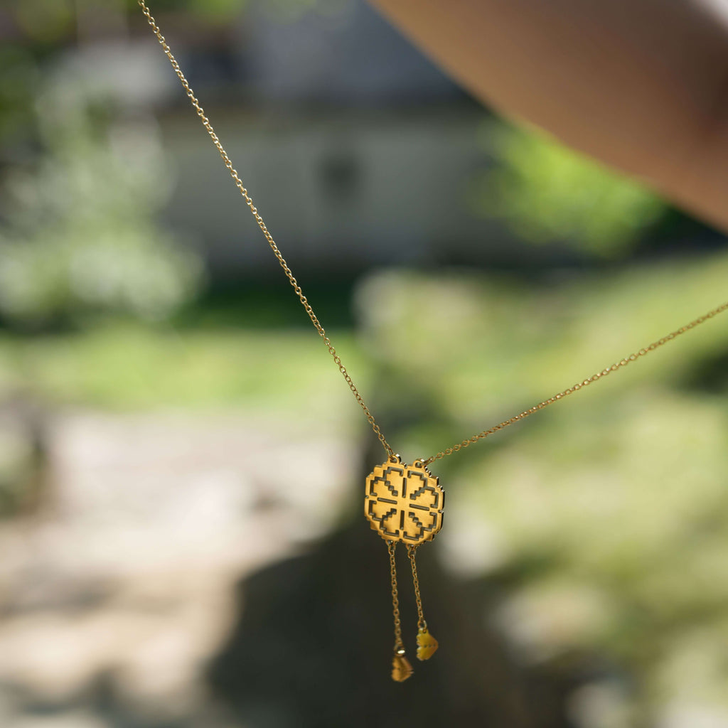 Anemone Necklace