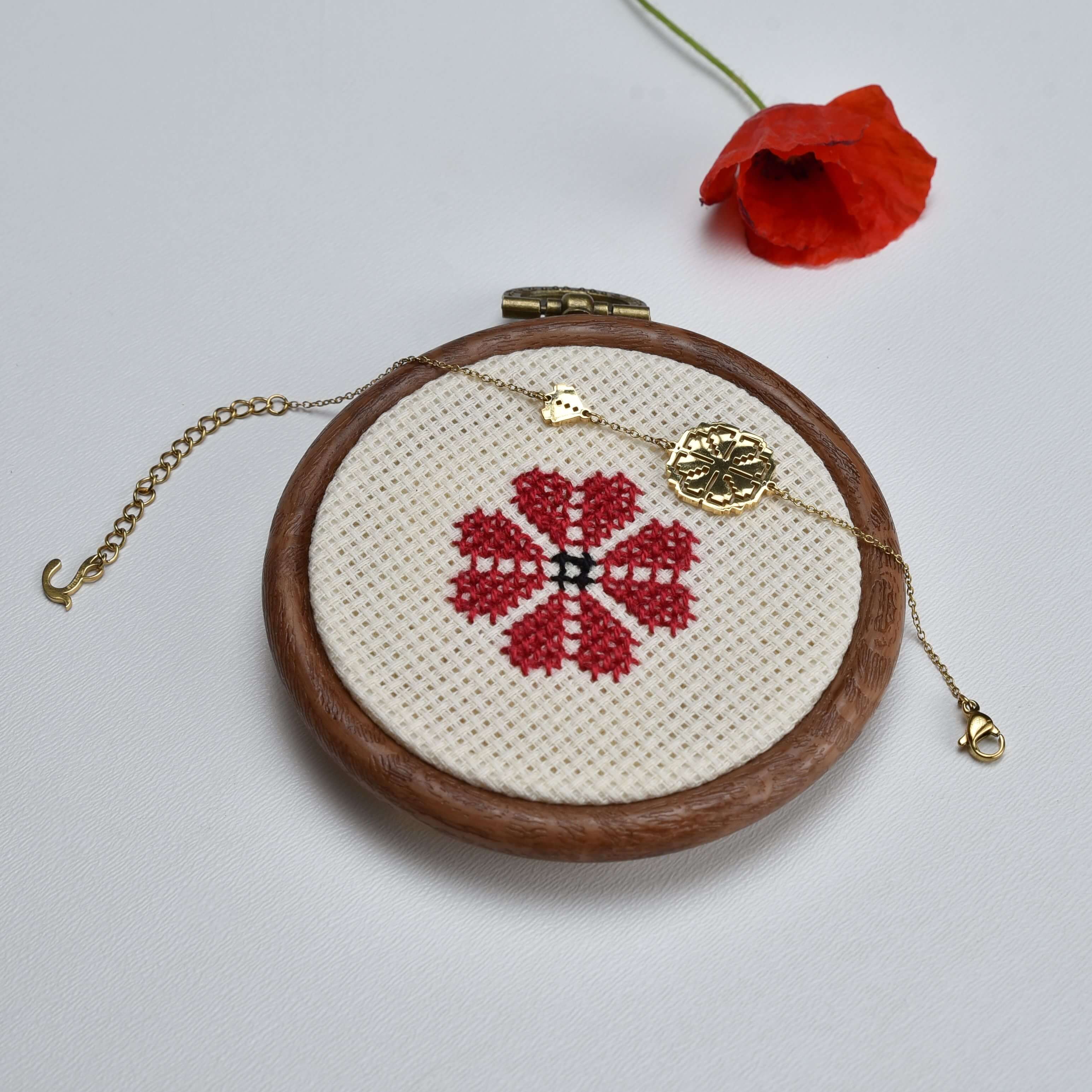 Anemone Bracelet